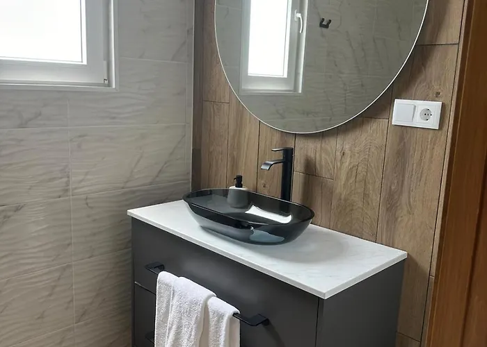 Guest house Majesty Charming 3*