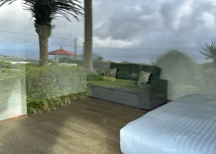 Guest house Majesty Charming 3*